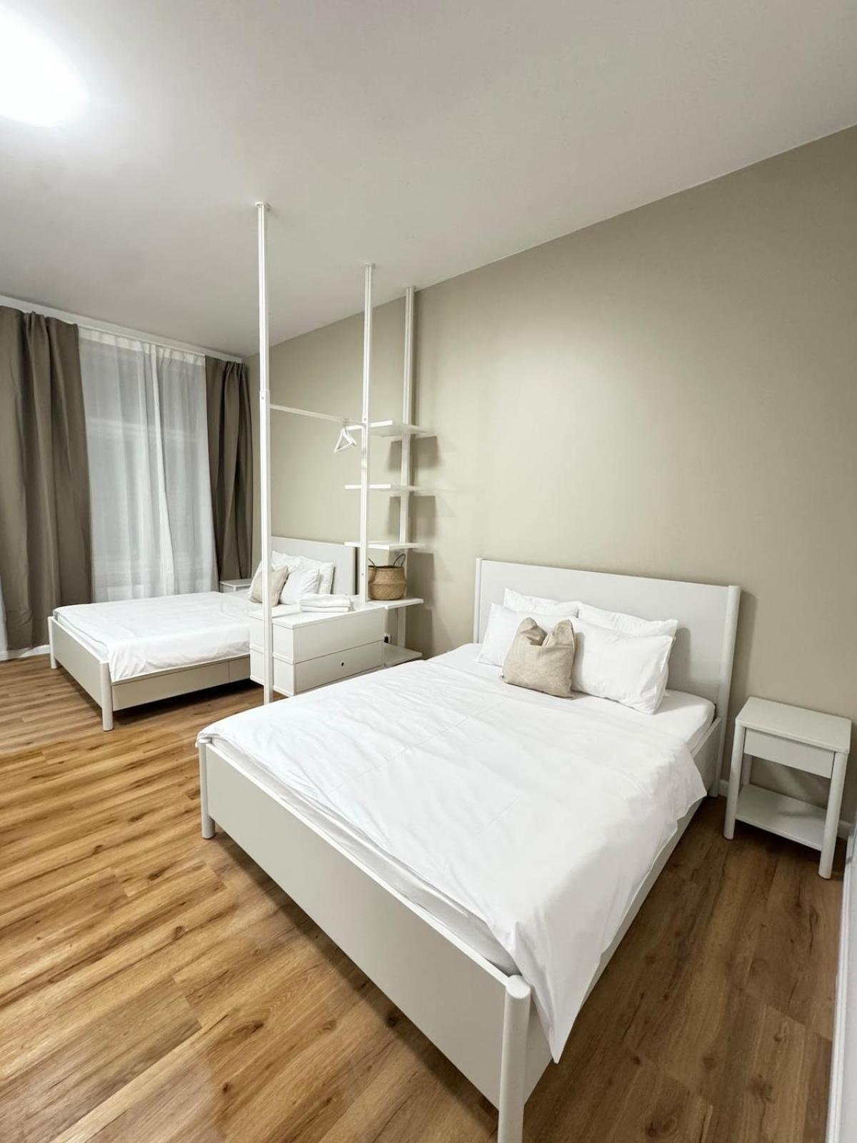 Cozy & Charmimg 2-bed In Heart Of *